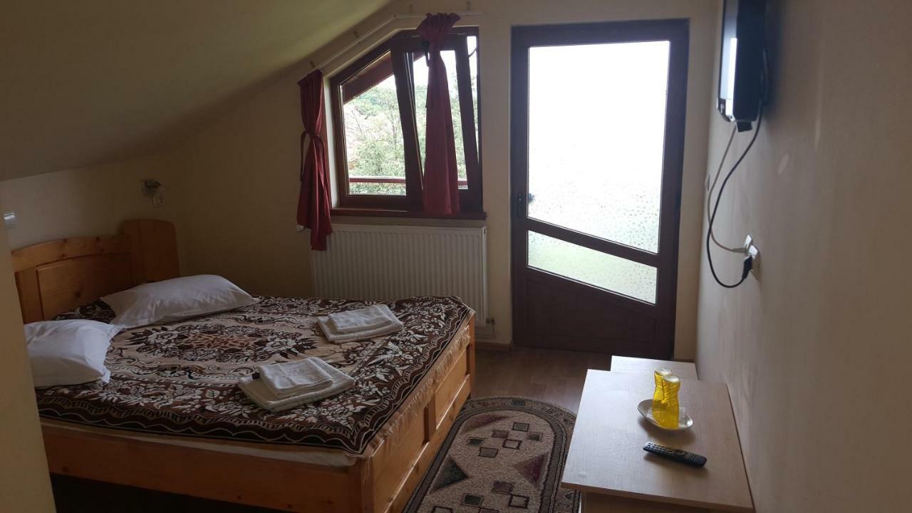 Pensiunea Dealul Frumos Bran  Esterno foto