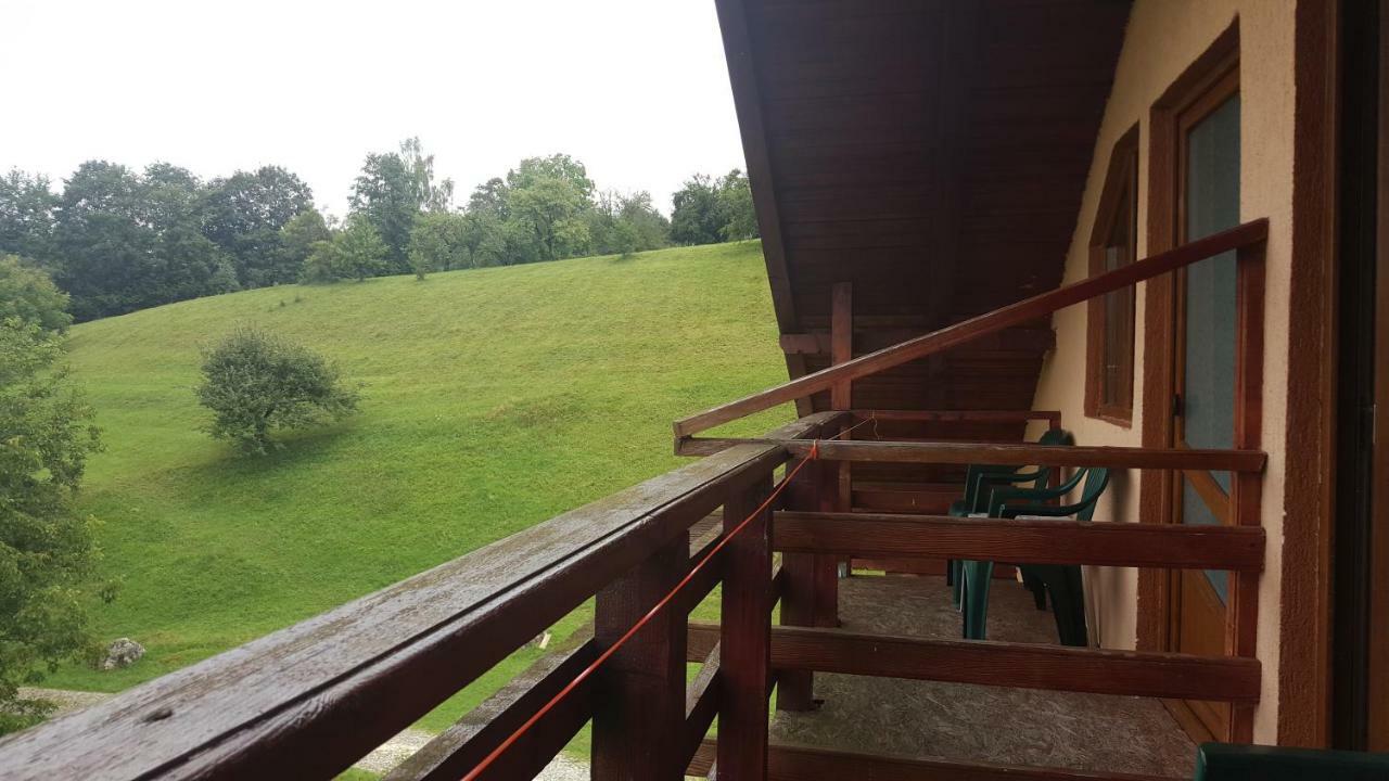 Pensiunea Dealul Frumos Bran  Esterno foto