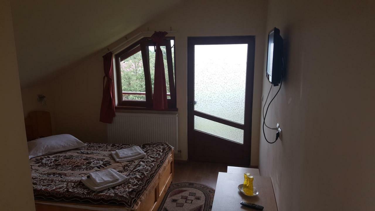 Pensiunea Dealul Frumos Bran  Esterno foto